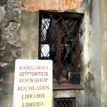 Toko buku di Jewish Quarter